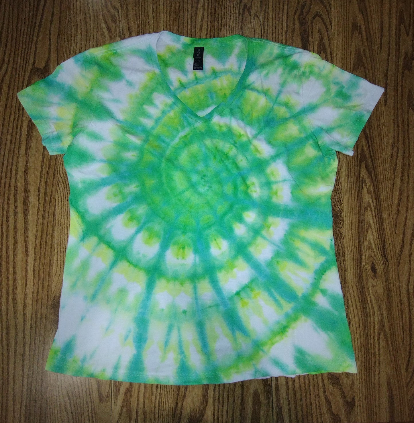 Women's Ice Dye V-neck - 2XL